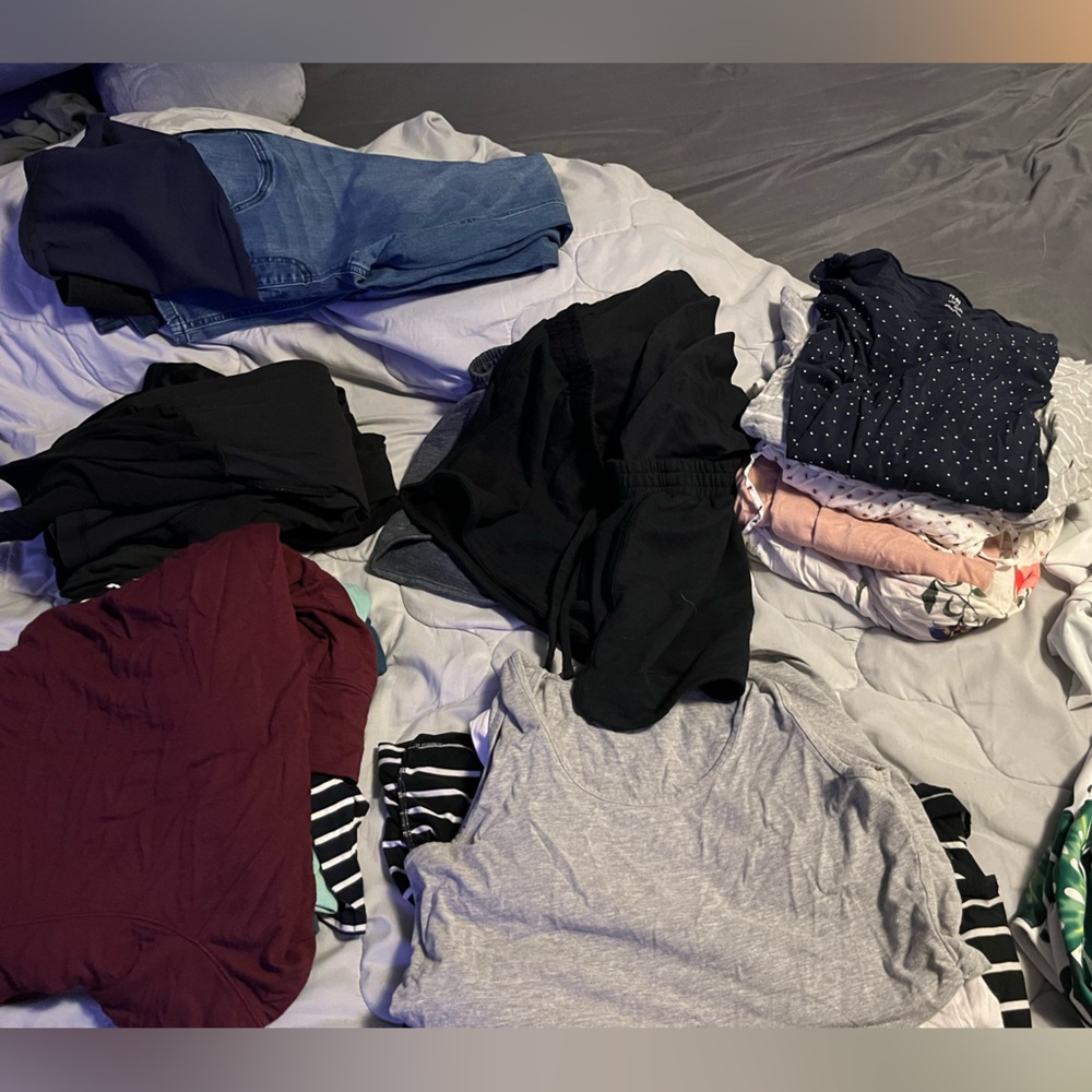 Maternity size Medium Lot